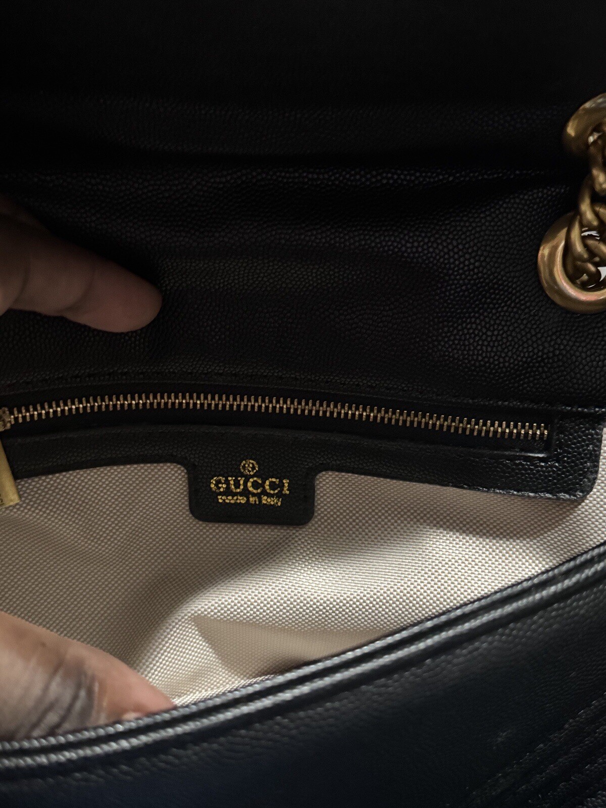 Gucci GG Marmont Shoulder Bag Medium Black Leather image 6