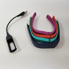 Lot of 4 FitBit Bands s/p and 1 charger