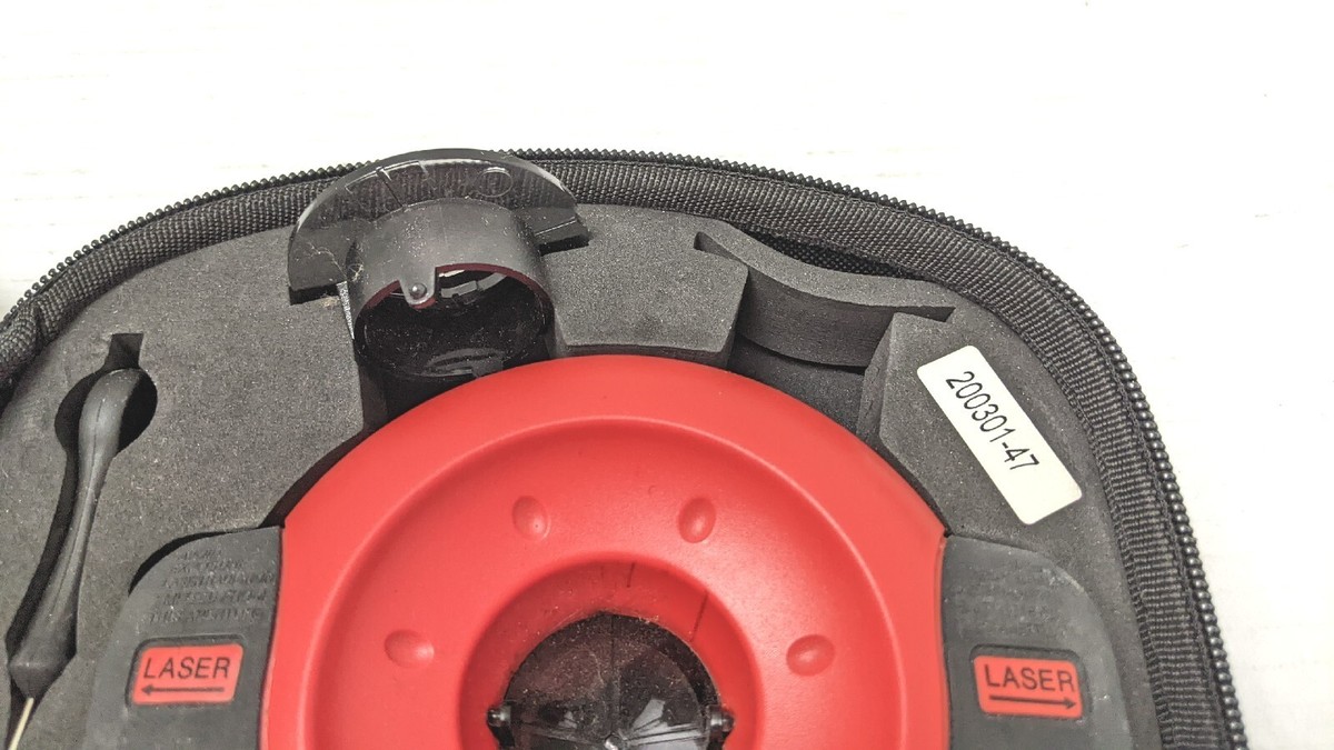 ゲットインザホール　LB100S Black & Decker BDL100S Bullseye Laser Level Stud w/Case | eBay