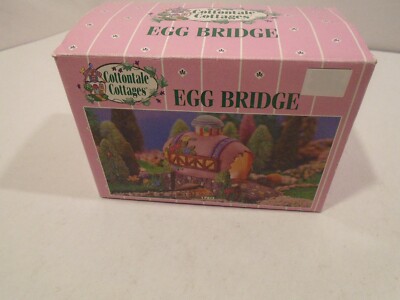 Cottontale Cottages Egg Bridge ceramic mushroom Floral