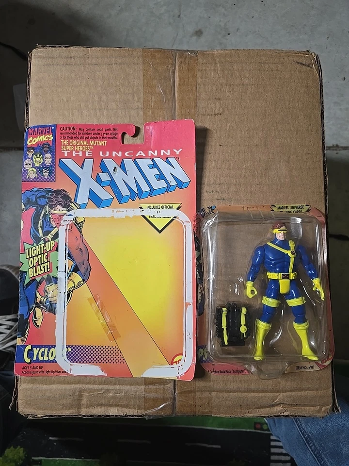 Figura de acción Toy Biz Marvel The Uncanny X-Men Cyclops 1993 (nuevo sello roto) Foto 3 de 3