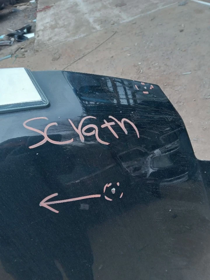 Used Hood fits: 2008 Cadillac Escalade  Grade A Foto 3 de 4