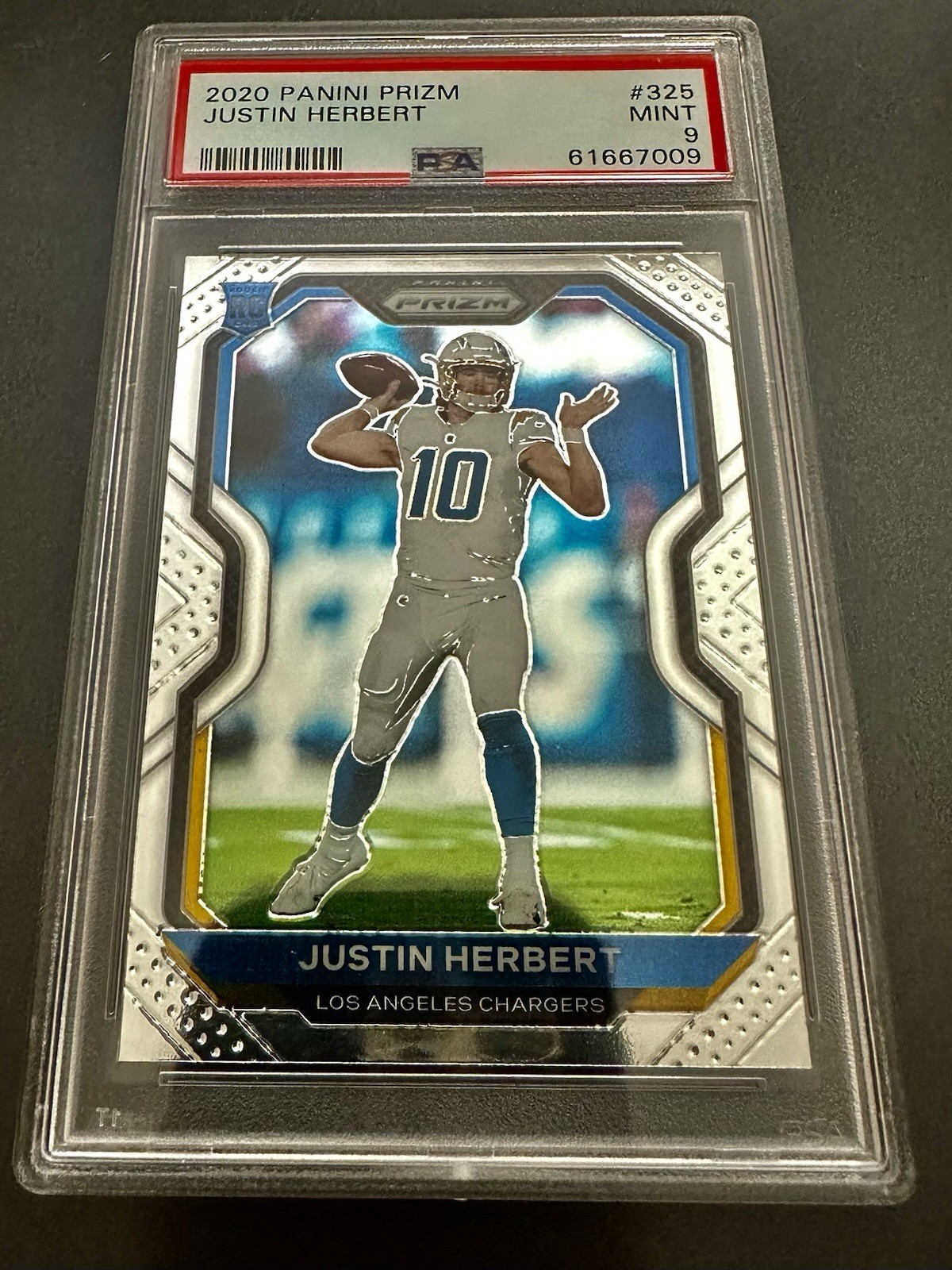 2020 Panini Prizm Justin Herbert Rookie RC #325 PSA 9 Mint LA Chargers