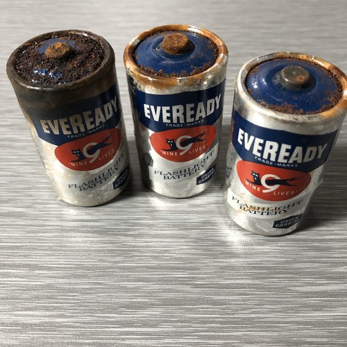 Vintage Eveready Nine Lives Battery No 950 Size D Lot Of 3 eBay