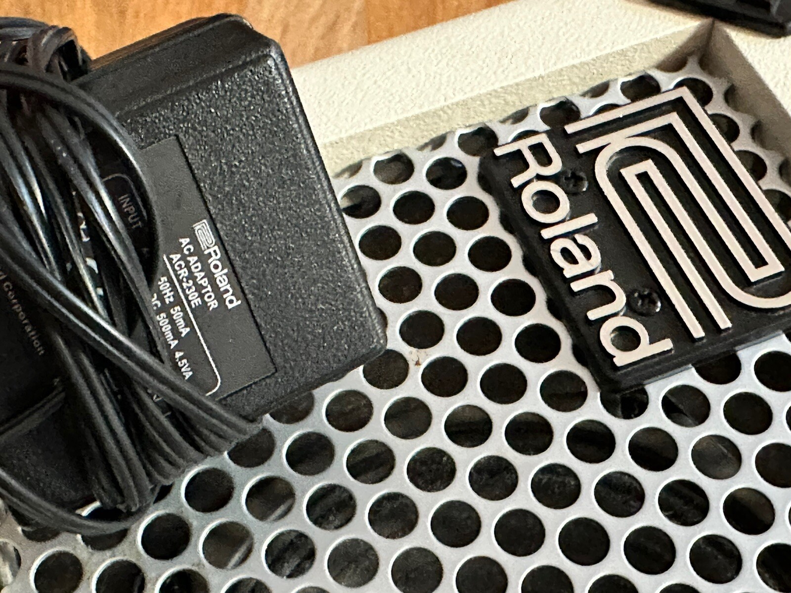 Roland Micro Cube Electric Guitar Practice Amp Portable Battery/AC eBay