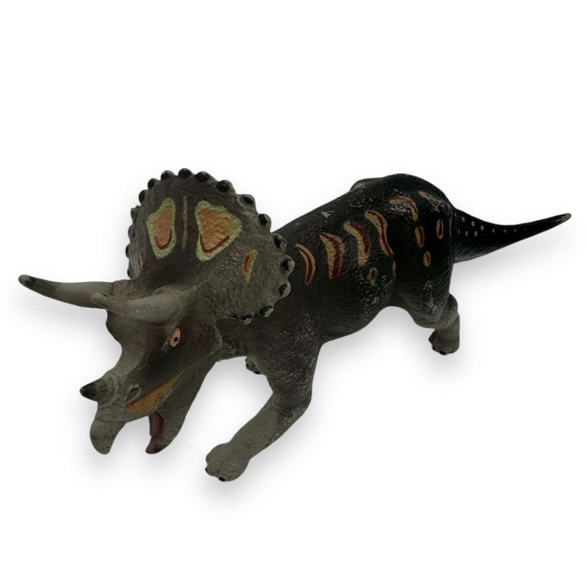 Safari Ltd TRICERATOPS Dinosaur 7-1/2