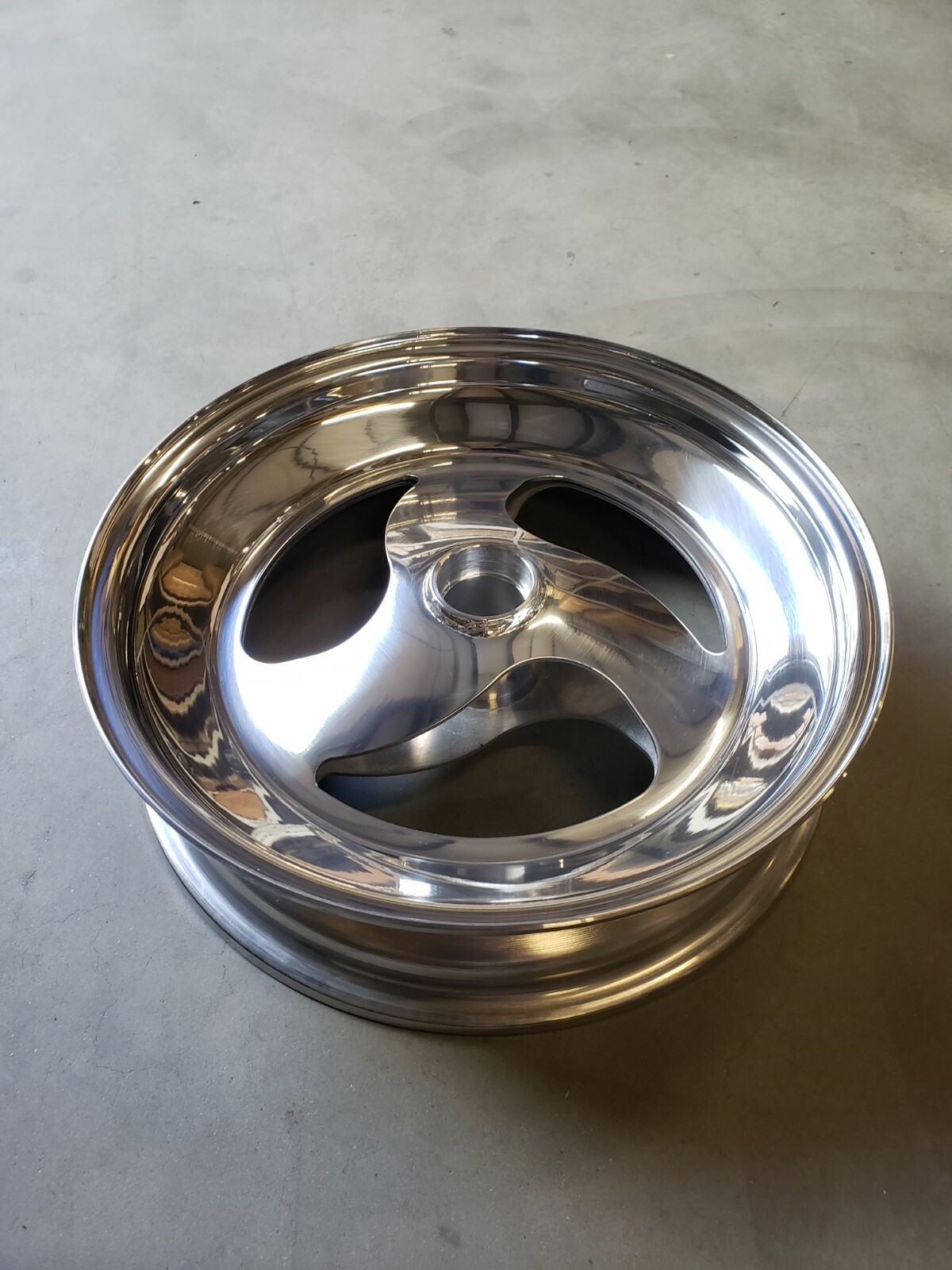 Sandrail Aluminum Spindle Mount Wheel, 4 Inch Wide, 3 Hole Directional