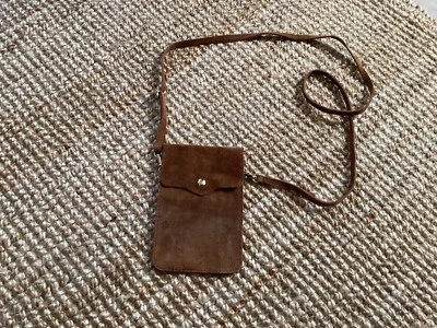 sac pochette cuir daim camel tres bon etat - Photo 1/4