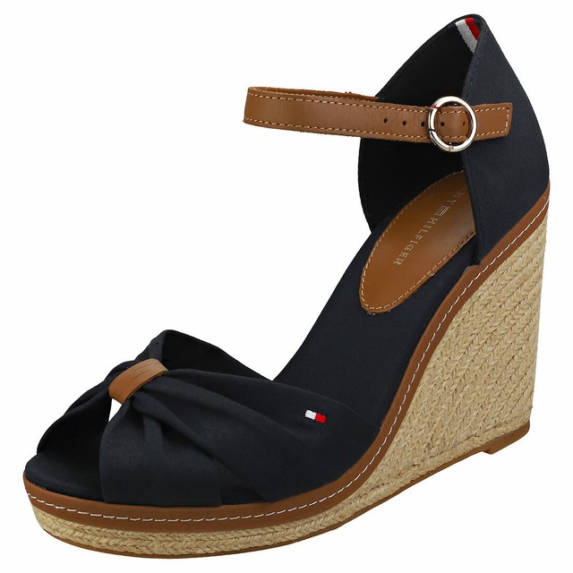 tommy hilfiger outlet jersey gardens