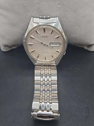 Seiko Automatic 42mm Silver Day/Date Dial Mens Watch 6309-8679