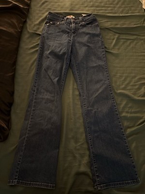 Levi's 512 Perfectly Slimming Bootcut Jeans Size 2M