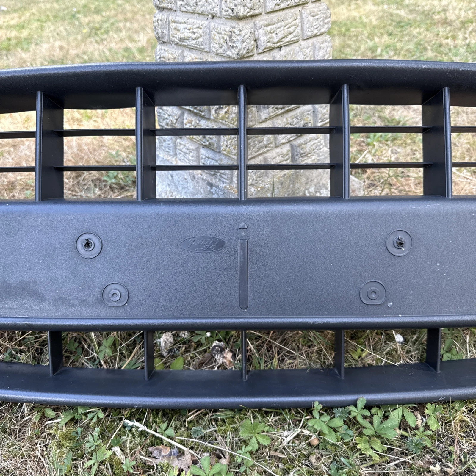 Genuine Ford Fiesta MK6 2008-12 Front Bumper Grille 00237189 8A6J17K95AA - Good 4