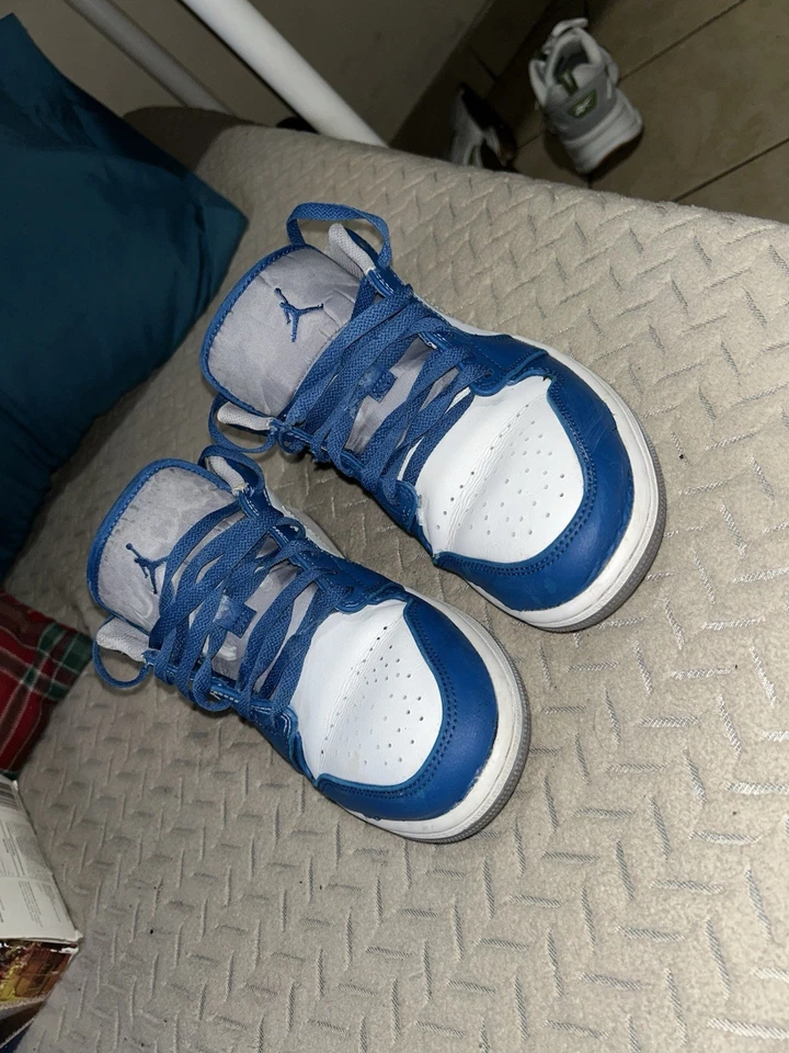 Jordan 1 Low Cement True Blue Foto 2 de 4