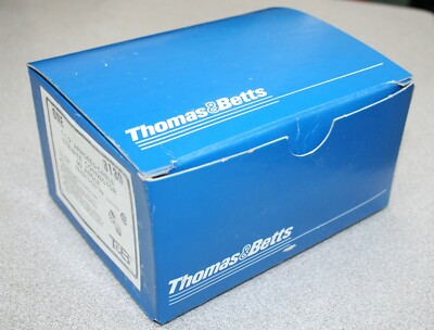 New Thomas & Betts # 3139 1-1/2'' Armored Cable Tite-Bite Connector 90 Degree