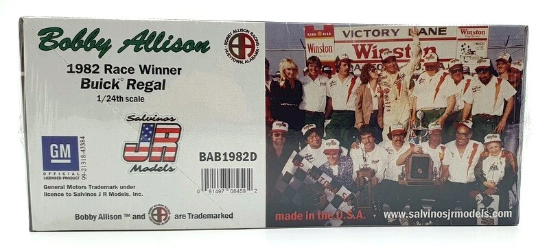 Salvinos 1/25 Scale Model Kit BAB1982D - 1982 Buick Regal Winner B.Allison #88 - Image 4 of 4