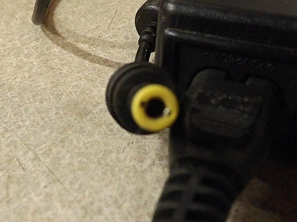 ADAPTADOR AC ORIGINAL IBM 02K6749 SALIDA: 16V - 4.5A Foto 3 de 4