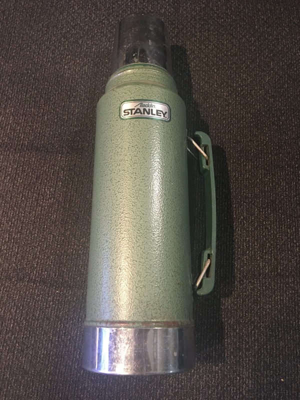 ALADDIN STANLEY ONE QUART Thermos GREEN with HANDLE  No. A-994DH