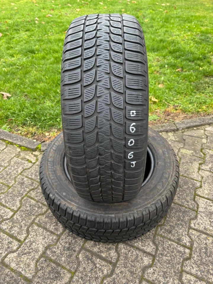 2x Bridgestone Blizzak LM-25 4x4 235/60 R17 102H M+S MO Winterreifen DOT2013 5mm - Bild 2 von 4