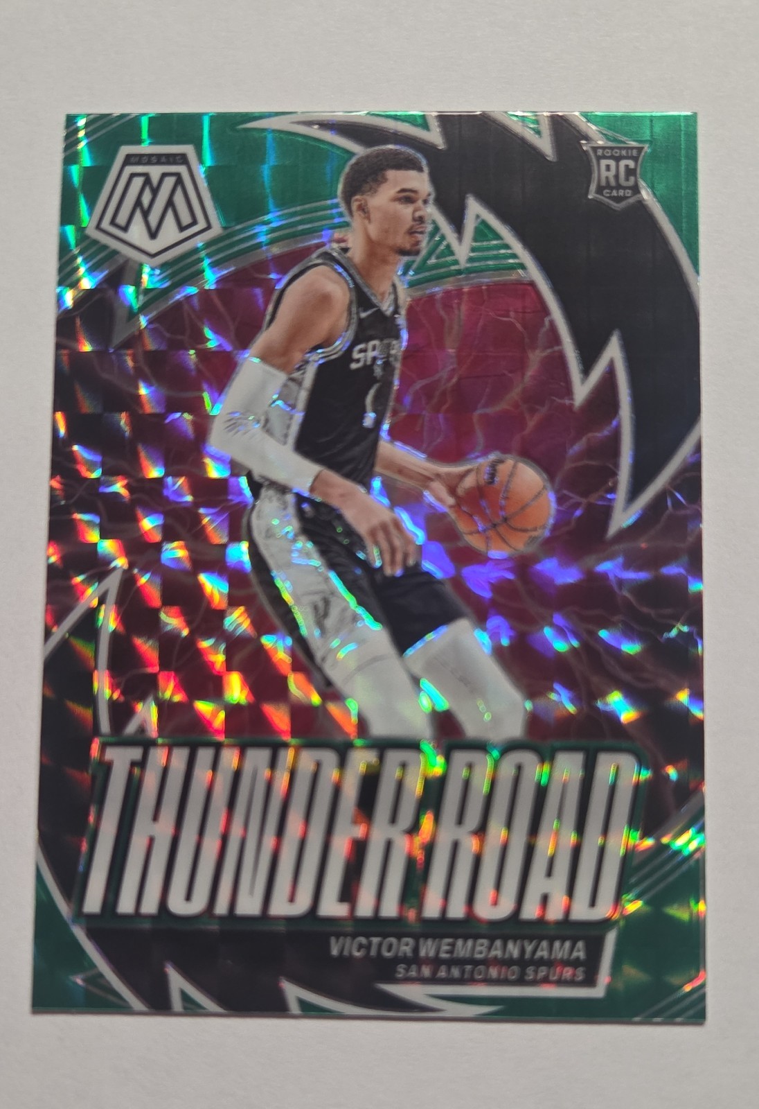 2023-24 Panini Mosaic - Thunder Road Victor Wembanyama #8 Mosaic Prizm (RC)