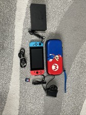 Nintendo Switch Red/Blue – Works, Screen Flickers – Case, Charger, Game, Dock