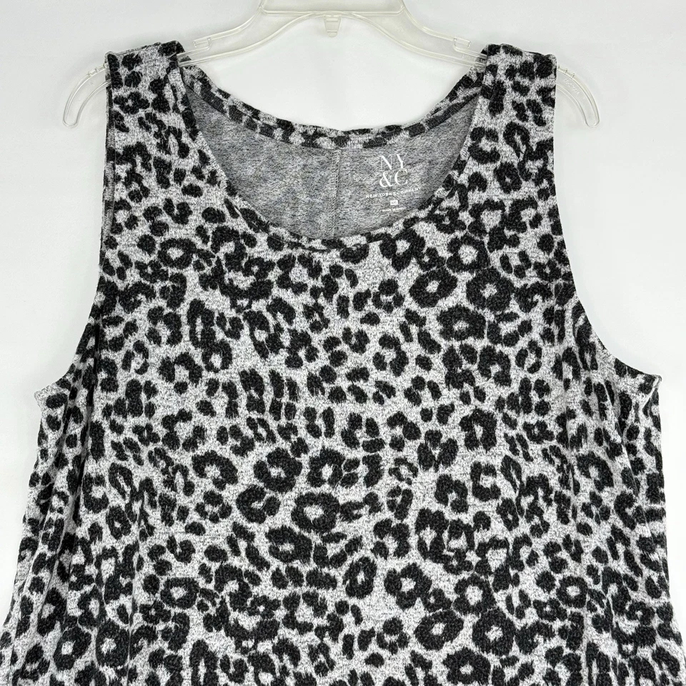 Camiseta sin mangas New York & Company tejida con estampado de animales para mujer talla 2XL gris Foto 2 de 4