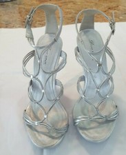 Women's Diva DNA Silver Party/Prom Shoes  Size 7 1/2 Worn Once