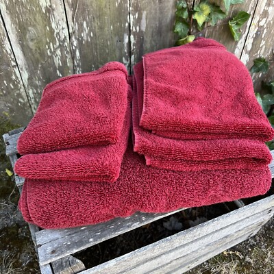 Wamsutta Towels Red Wine Bath, Hand, and Finger Tip Set of