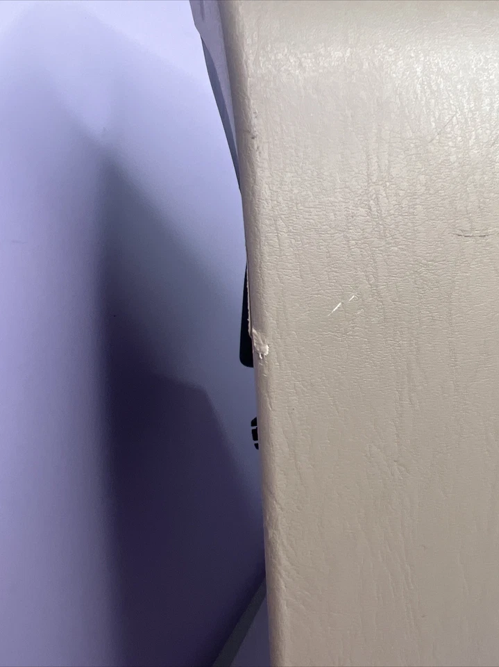 1998-2000 TOYOTA LAND CRUISER PORTA-LUVAS COMPARTIMENTO DE ARMAZENAMENTO FABRICANTE DE EQUIPAMENTO ORIGINAL TAN - Imagem 2 de 4