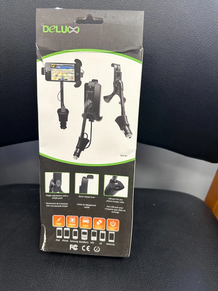 Delux Smartphone Holder With USB Charger Black And New - Image 2 of 2