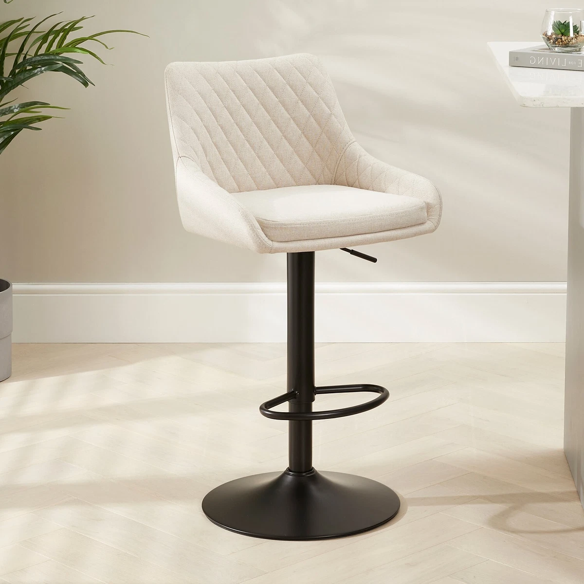 Black base sale swivel bar stool