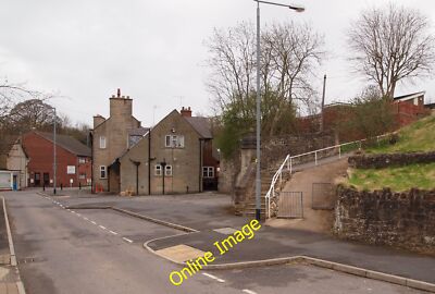 Foto 12x8 Pleasley NG19, Near Mansfield, Notts The White Swan has its mai c2013