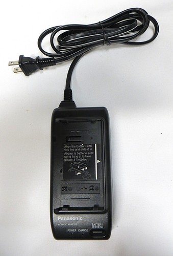 PANASONIC Palmcorder PV-L750 Camcorder with Carry Bag plus 16 Mini-VHS Cassettes - Picture 11 of 14