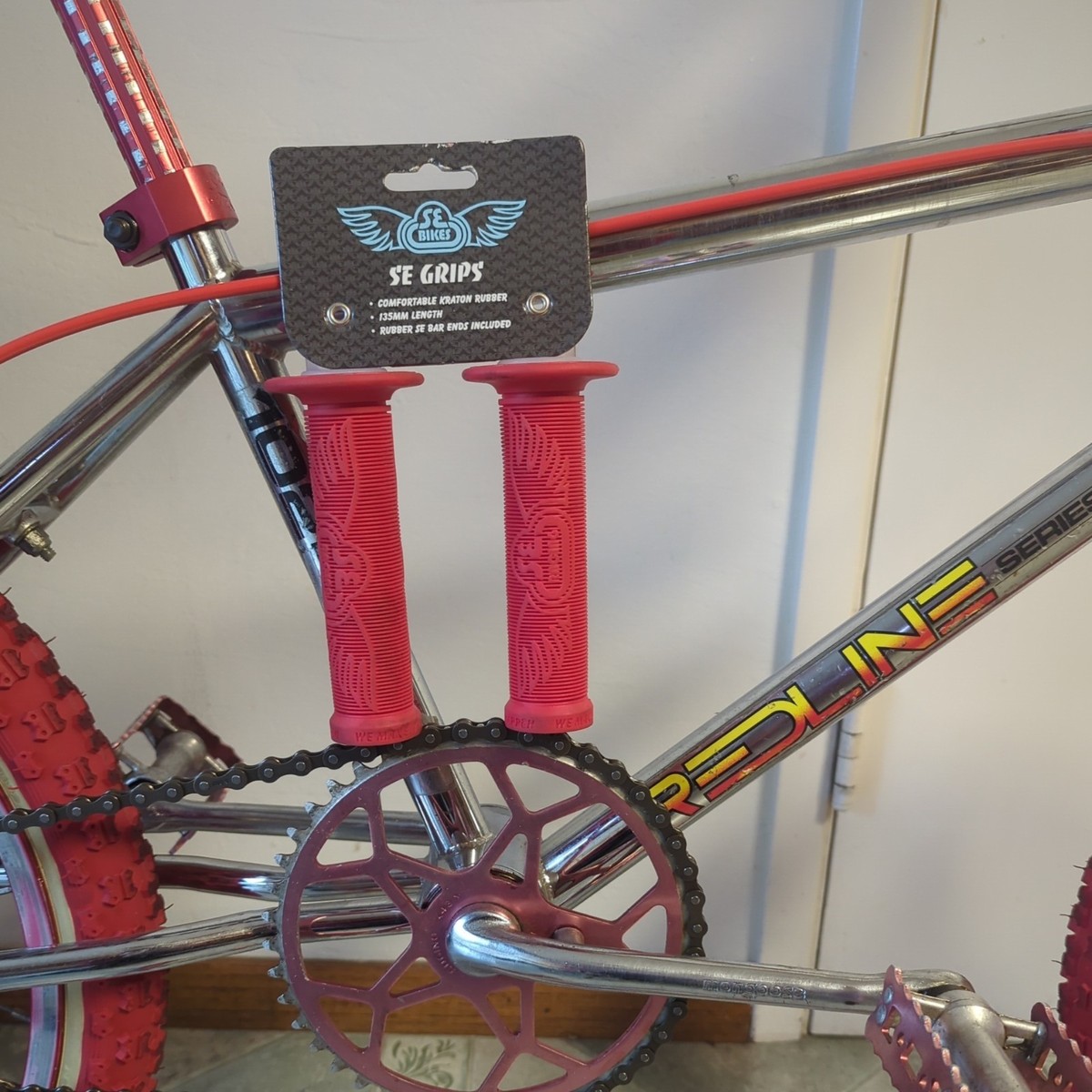 1982 Redline 102b Chromolly BMX Bike 20” Oakley b1b 3 grips Aero