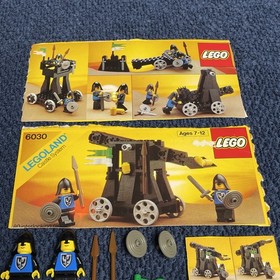 LEGO Castle 6030 Catapult 100% Complete W/Partial Box & Book Great Shape 