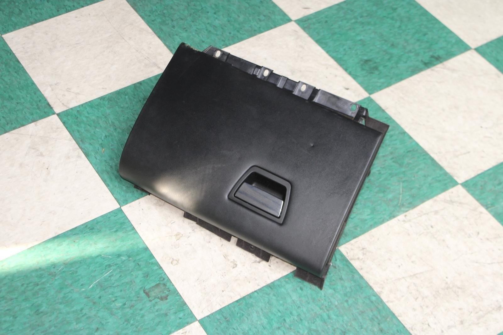 14-19 QUATTROPORTE Nero Black Dashboard Passenger RH Glove Box Unit Factory OEM