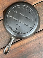 Griswold Victor #6 Cast Iron Skillet