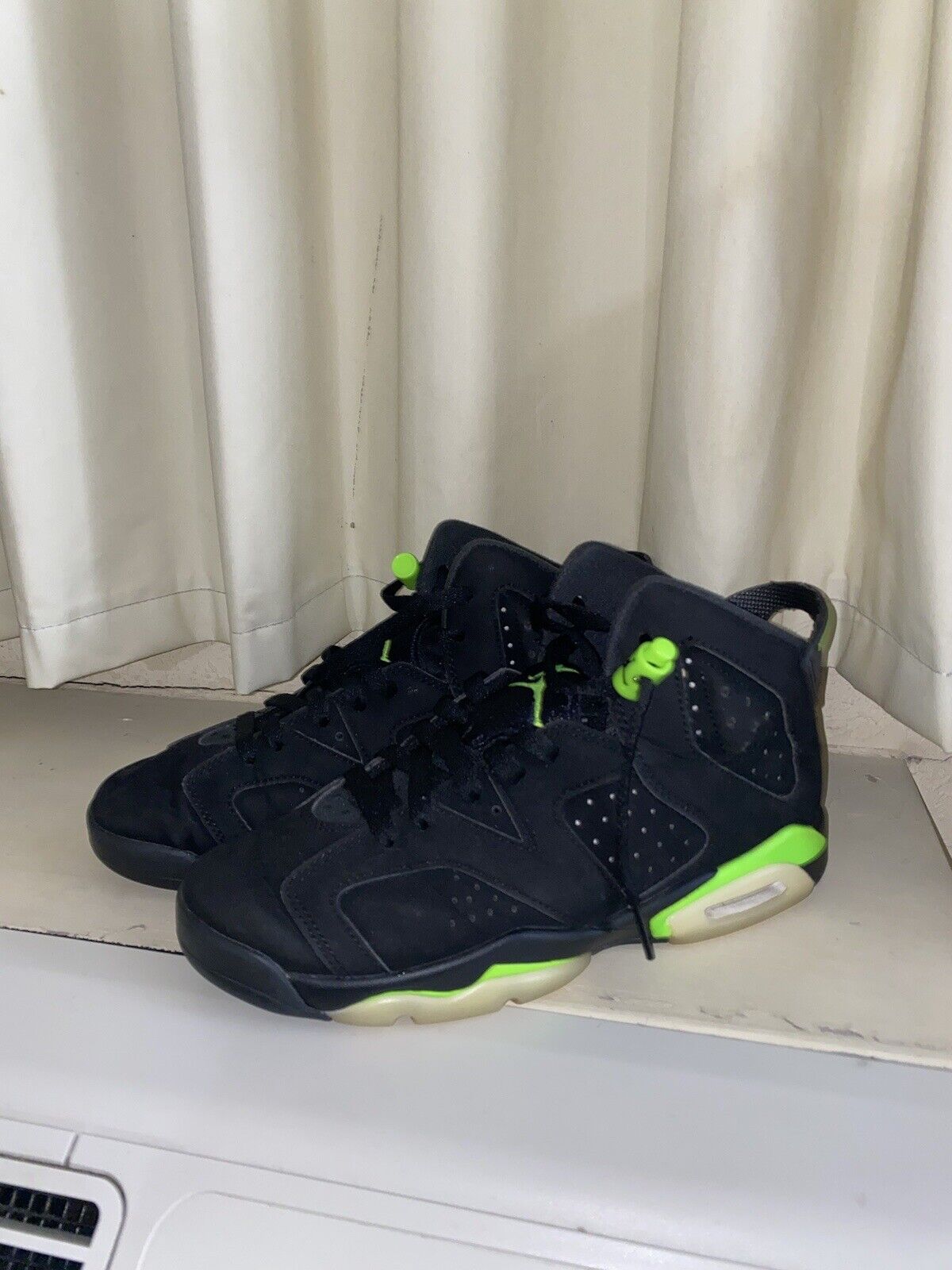Size 6 - Jordan 6 Retro Electric Green 2021 - image 1