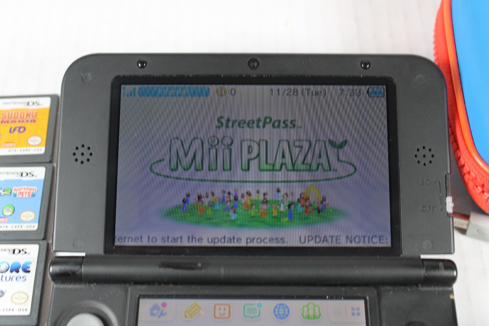 Black Nintendo 3DS XL Console System Bundle w/ Charger, 10 games, case