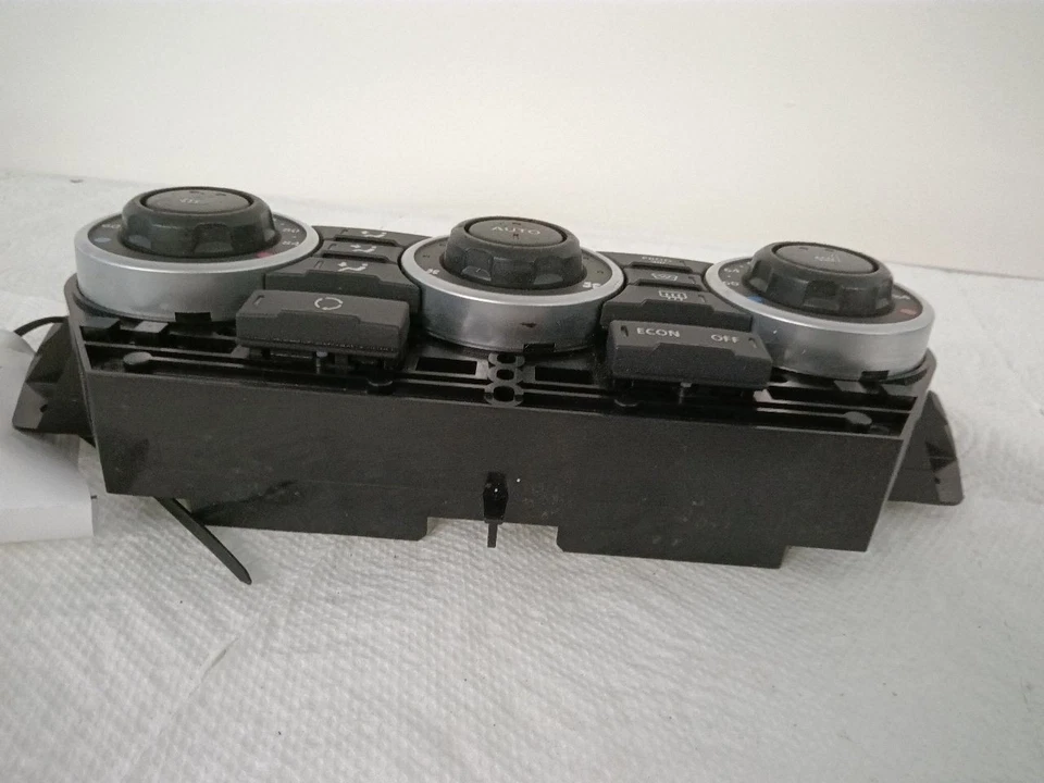 Interruptores de control de temperatura automáticos Land Rover LR2 asiento térmico 6H5219E900FB 2008 09 Foto 4 de 4