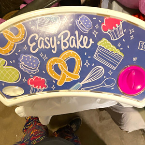 Easy-Bake Pretend Play Creative Baking Toy Oven, Multicolored Plastic