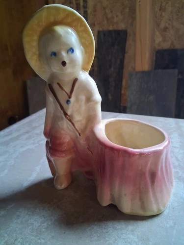 Vintage Ceramic Shawnee Pottery Co. "Boy At High Stump" Planter Marked "USA 532"
