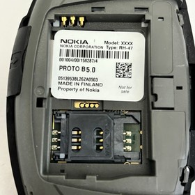 Nokia N-Gage Handheld Gaming Console with OEM Charger and 2 Games (No SIM Card)