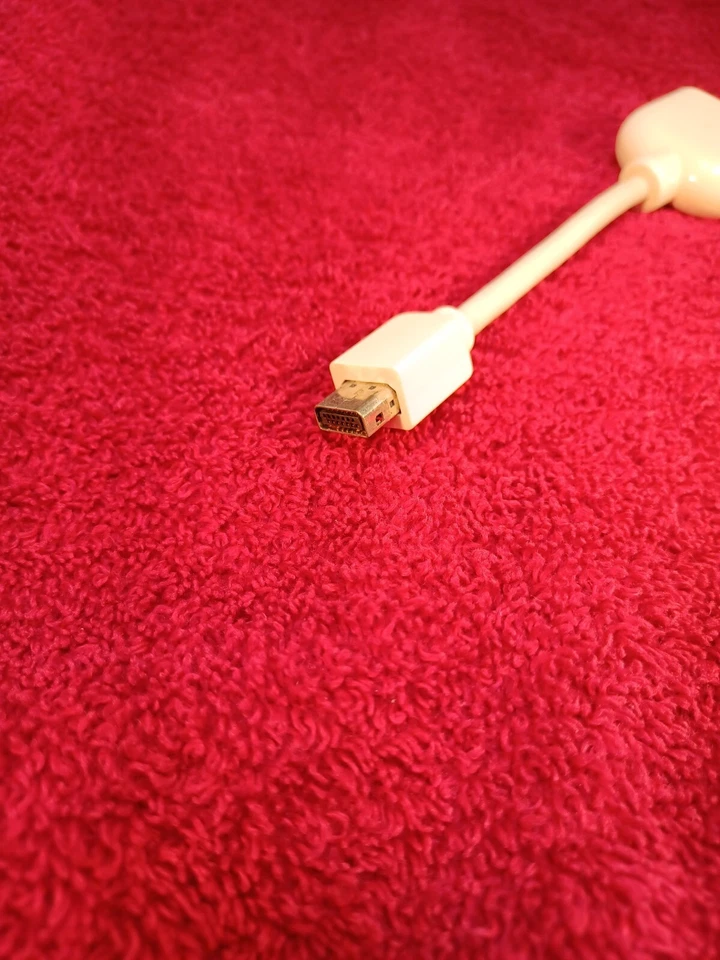 Apple Mac Male DVI to Female VGA Monitor 9 Inch Long Adapter Cable - Image 3 of 4