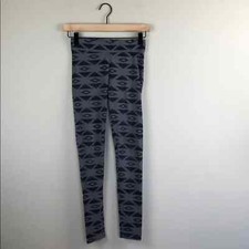 PINK Victoria s Secret Aztec Leggings Size XS