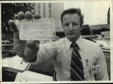 1976 Press Photo List of Suspects' Rights, as Show by Texas Policeman