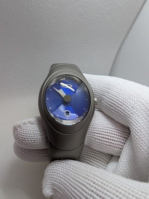 Mint Oakley Timebomb ICON blue dial watch mm time tank time bomb