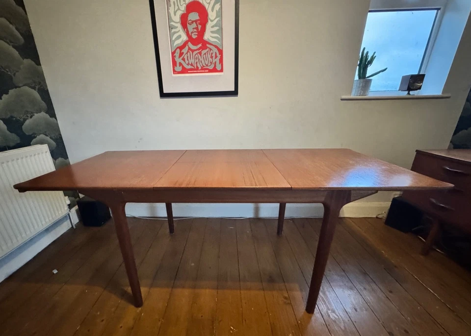 McIntosh of Kirkaldy extending dining table - Image 4 of 4