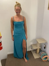 Azazie Leonis in Jade Custom Sizing Straps Attached (Around women’s size 8/10)