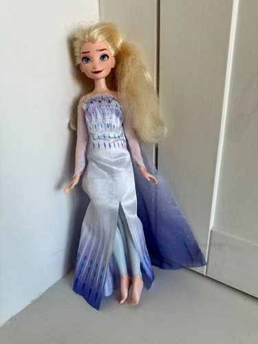 Elsa the Snow Queen Classic Doll for Kids, Frozen 2, 29cm (white dress)