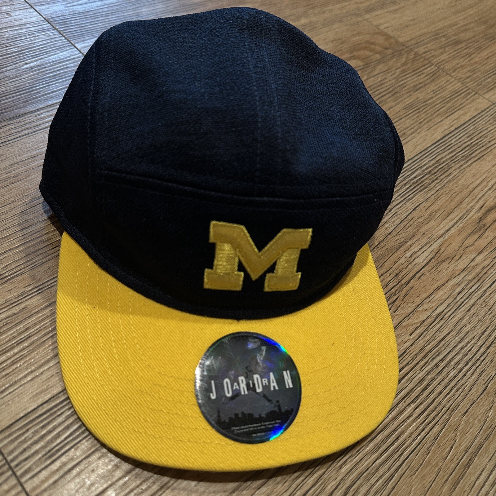 Air Jordan 5 Panel Hat MICHIGAN UNIVERSITY L /XL Jumpman Strapback CAP RARE NWOT thumbnail 4